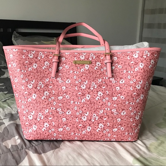 michael kors jet set travel large carryall tote